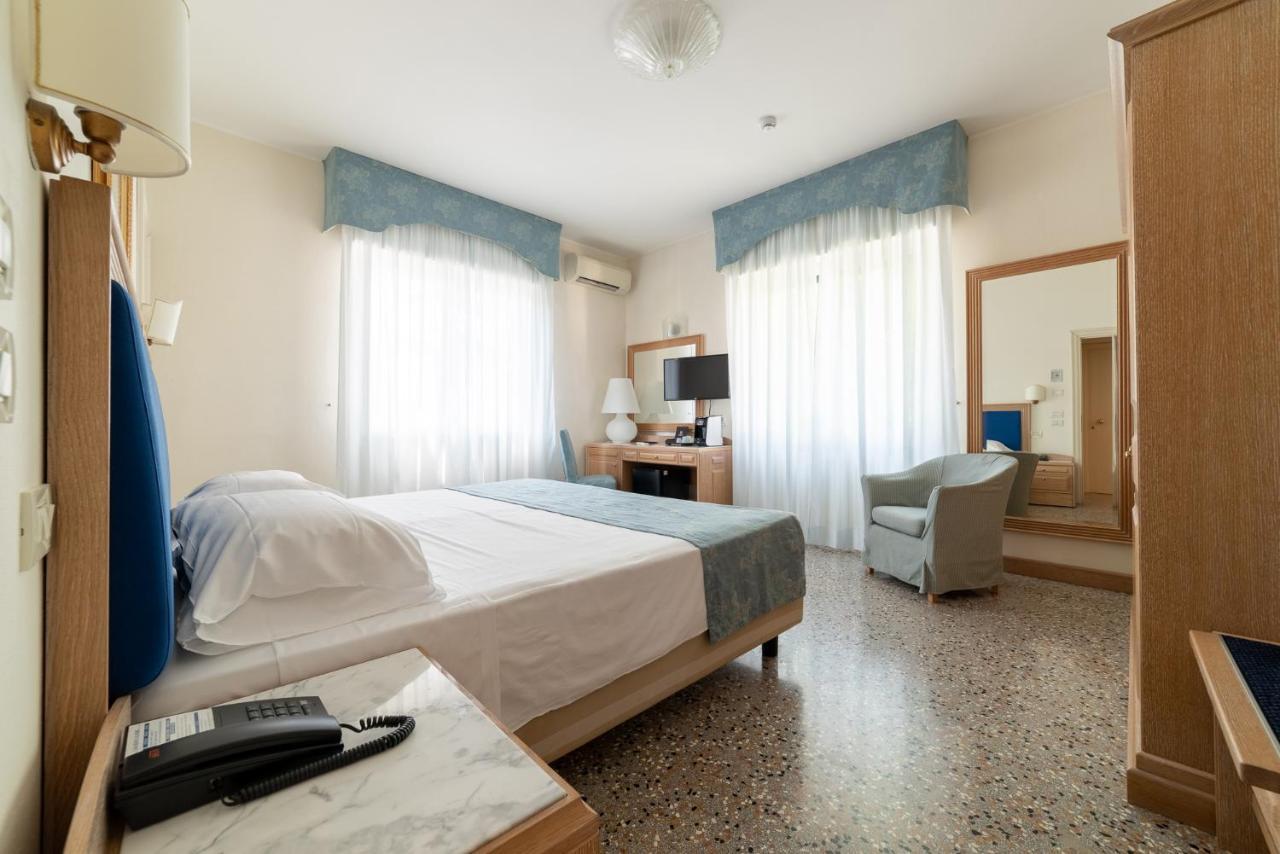 La Dependance By Casa Bianca Hotel Lido di Jesolo Eksteriør billede
