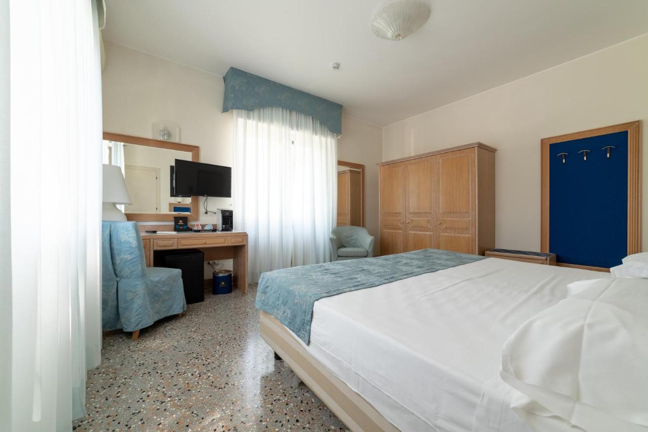 La Dependance By Casa Bianca Hotel Lido di Jesolo Eksteriør billede